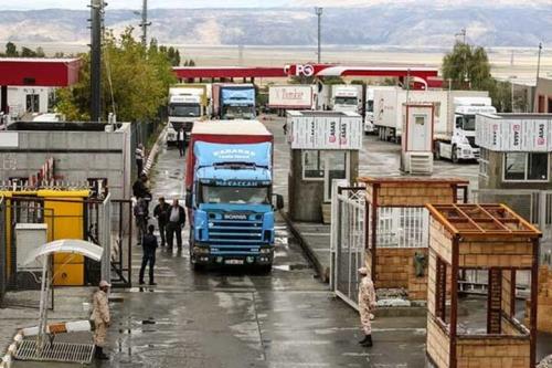 کشف ۷۵۵ مورد قاچاق انسان توسط مأموران گمرک مرز بازرگان امسال