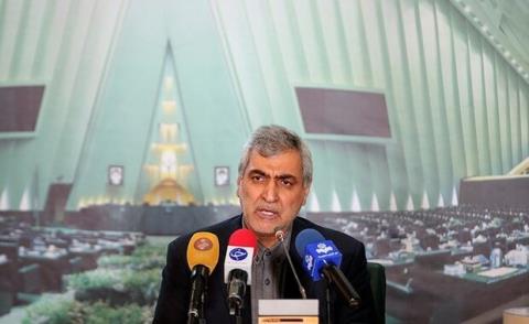 كارگران با حقوق ۲ میلیون و ۳۰۰ تومان از مالیات معاف می گردند